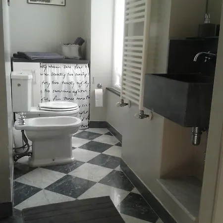 Bed & Breakfast Valery Genoa